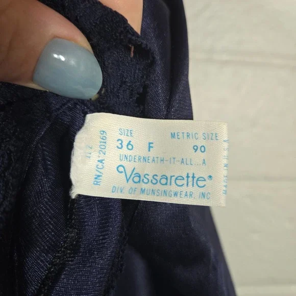 Vtg Vassarette Chemise Navy Lace Trim Slip Dress 36 Lingerie Coquette Romantic - Picture 5 of 7
